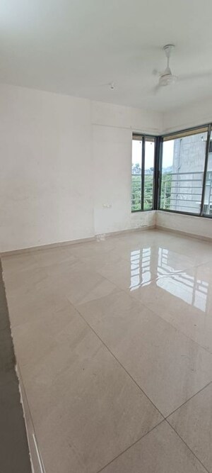 Room in 2 BHK Apartment at Arihant CHS Ghatkopar West, Ghatkopar West – for Rent