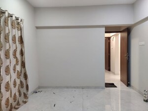 Room in 2 BHK Apartment at Emerald Apartment Santacruz, Santacruz East – for Rent