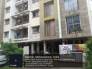  Apartment For Sale in Shramik Nagar