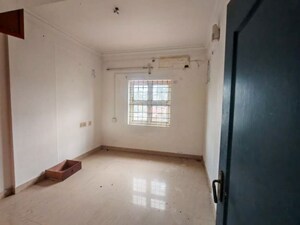  Apartment For Sale in Vylathur