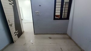 Room in  Apartment at Shastri Nagar – for Sale