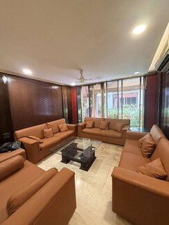 5 BHK + Pooja Room,Servant Room Apartment For Sale in K Raheja Maestro