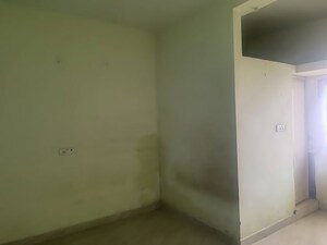 Room in  Apartment at Korattur – for Sale