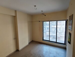 Room in  Apartment at Malad East – for Sale
