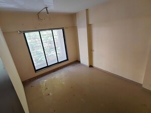 Room in  Apartment at Malad East – for Sale