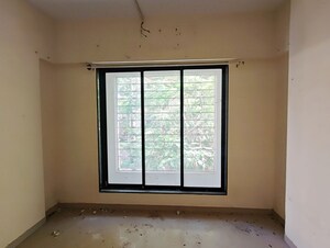 Room in  Apartment at Malad East – for Sale