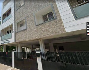  Apartment For Sale in Selaiyur