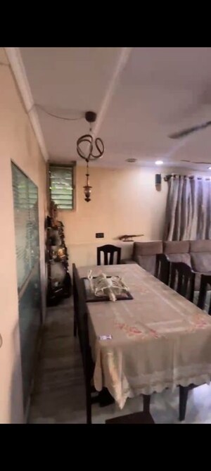 Team Area in 3 BHK Apartment at Sion – for Rent