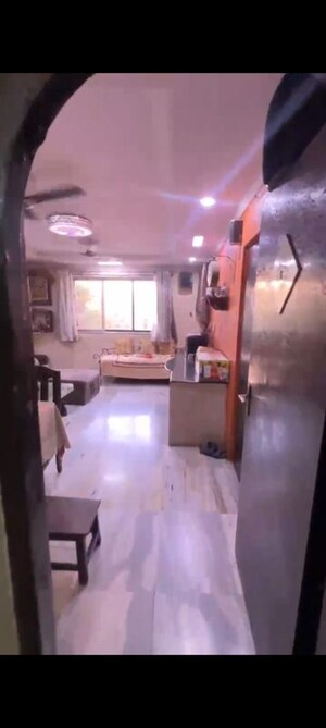 Living Room in 3 BHK Apartment at Sion – for Rent