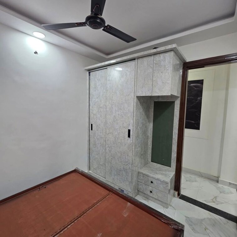 Room, uttam nagar 2.5 Bedroom 458 Sq.Ft. Builder Floor In Uttam Nagar Delhi 10483731