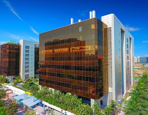  Office Space For Sale in Malad West