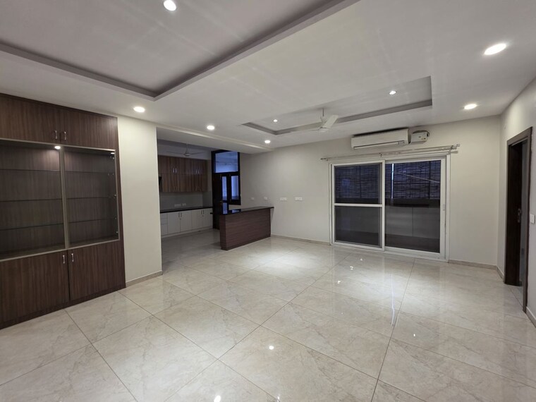  Parking, vishnu-pearl 3 Bedroom 3000 Sq.Ft. Apartment In Madhapur Hyderabad 10483855