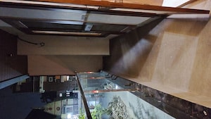Furnished Amenities in 3 BHK Builder Floor at Mahindra Enclave – for Sale