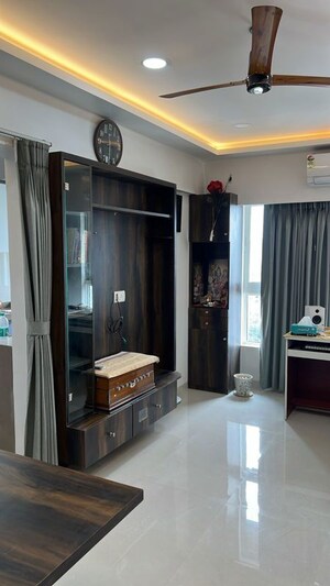 1 BHK Apartment For Rent in Lotus Signature, Andheri West