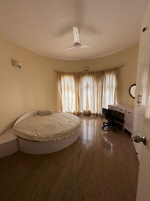 Bathroom in 4 BHK Independent House at High Grounds – for Rent