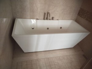 Bathroom in 3.5 BHK Apartment at M3M Golf Estate, Sector 65 – for Rent