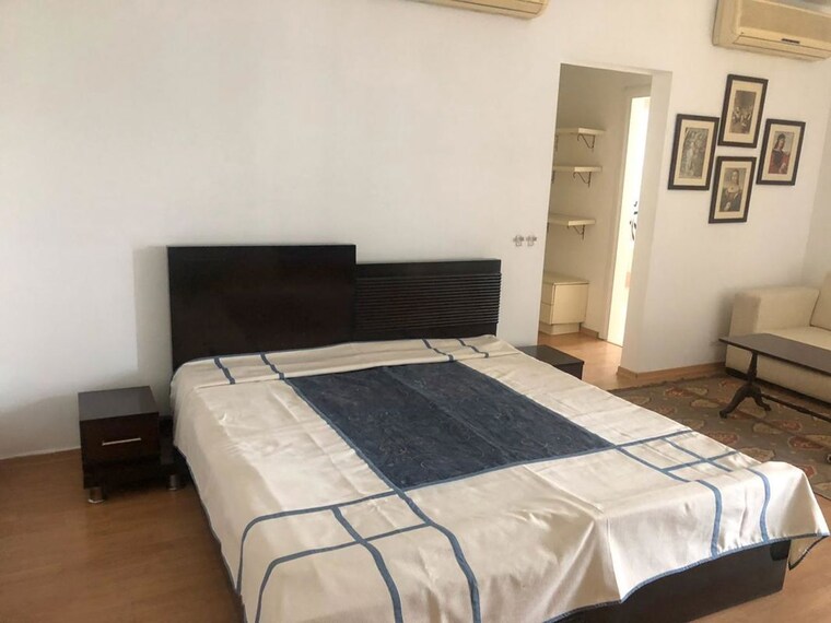 Bedroom, unitech-the-close-south 3.5 Bedroom 2531 Sq.Ft. Apartment In Sector 50 Gurgaon 10483892