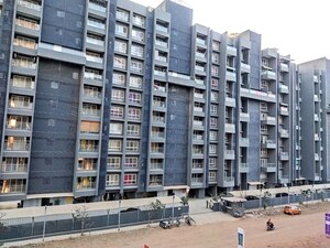 1 BHK Apartment For Rent in Florida River Bank, Mundhwa
