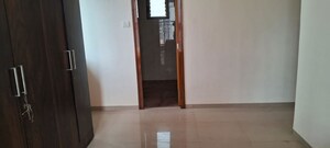 Room in 4 BHK Apartment at The Blue Diamond, Mulund West – for Rent