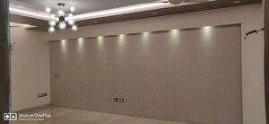 Furnished Amenities in 3 BHK Apartment at Unitech South City II, Sector 50 – for Rent