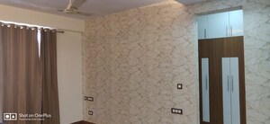 Room in 3 BHK Apartment at Unitech South City II, Sector 50 – for Rent