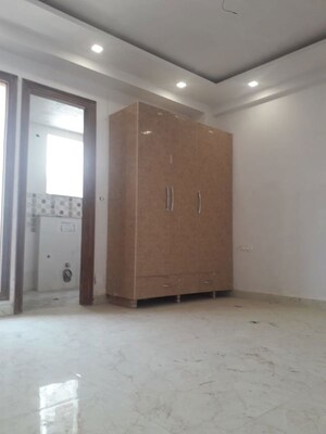 3 BHK Apartment For Rent in Unitech South City II, Sector 50