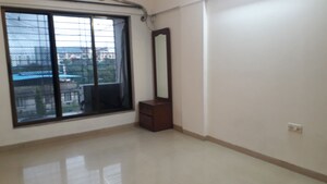 Room in 2 BHK Apartment at Kalina – for Rent
