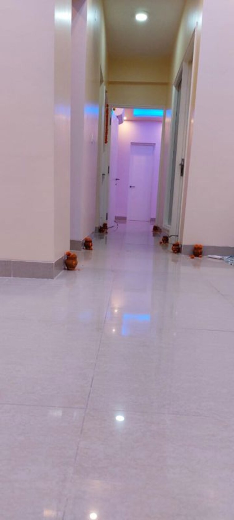 Bathroom, emaar-emerald-estate 3.5 Bedroom 1300 Sq.Ft. Apartment In Sector 65 Gurgaon 10483972