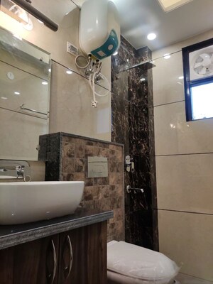 Kitchen in 3.5 BHK Apartment at Emaar MGF Emerald Hills, Sector 65 – for Rent