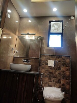 Kitchen in 3.5 BHK Apartment at Emaar MGF Emerald Hills, Sector 65 – for Rent