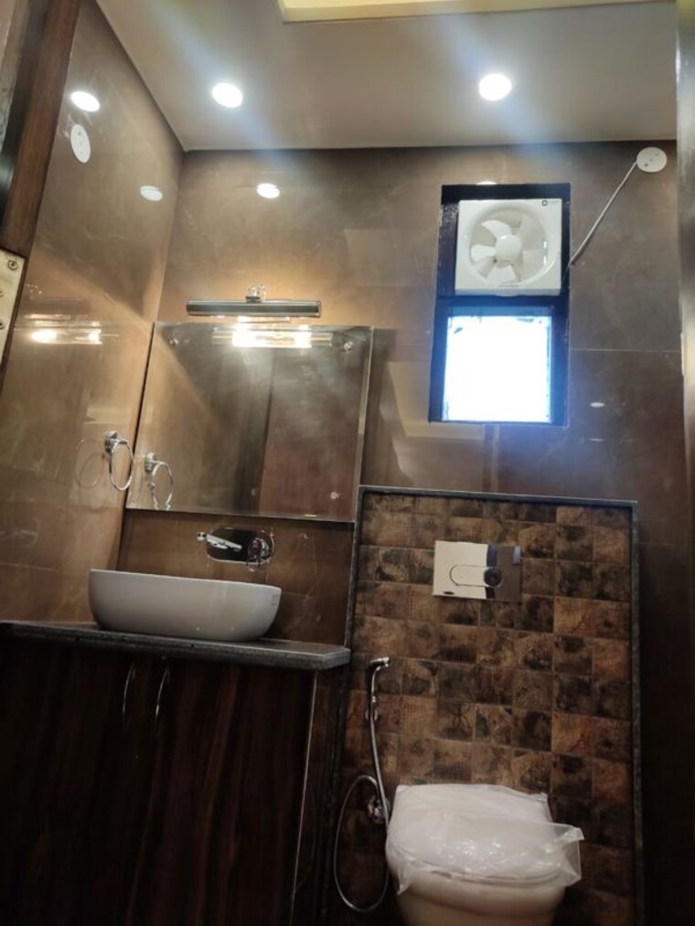 Kitchen, emaar-mgf-emerald-hills 3.5 Bedroom 2700 Sq.Ft. Apartment In Sector 65 Gurgaon 10483981