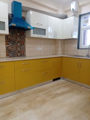 Kitchen in 4 BHK Apartment at Emaar MGF Emerald Hills, Sector 65 – for Rent