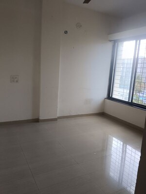 Room in 2 BHK Apartment at Tirupati Campus, Tingre Nagar – for Rent