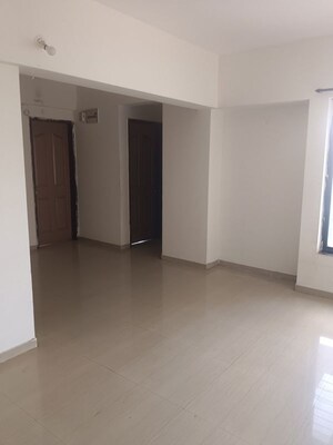 Room in 2 BHK Apartment at Tirupati Campus, Tingre Nagar – for Rent