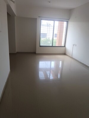 Room in 2 BHK Apartment at Tirupati Campus, Tingre Nagar – for Rent