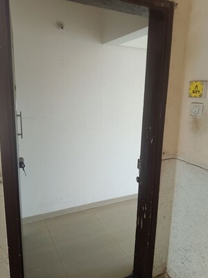 Room in 2 BHK Apartment at Tirupati Campus, Tingre Nagar – for Rent