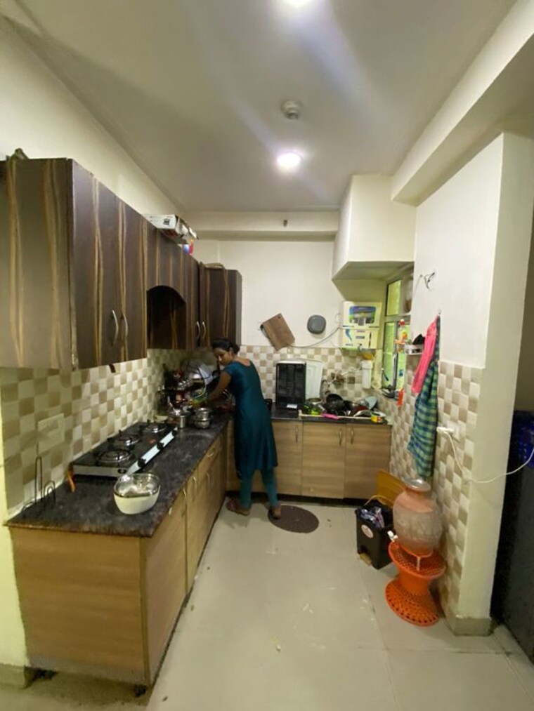 Living Room, gaur-city-2-12th-avenue 2.5 Bedroom 1225 Sq.Ft. Apartment In Sector 16c Greater Noida Greater Noida 10483991