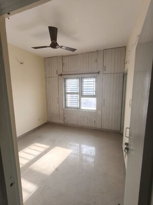 Room in 3 BHK Apartment at BBD Green City, Gomti Nagar – for Rent