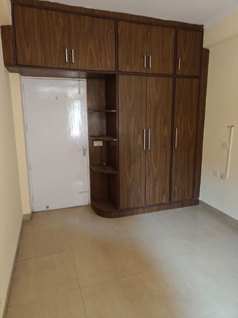 Room, unitech-arcadia 2 Bedroom 2400 Sq.Ft. Builder Floor In South City 2 Gurgaon 10484020