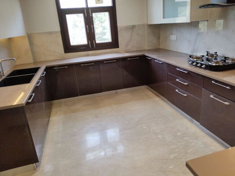 Kitchen, auram-floor 3 Bedroom 3500 Sq.Ft. Builder Floor In South City 2 Gurgaon 10484021