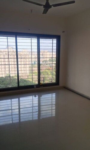 Room in 3.5 BHK Apartment at Acme Ozone, Manpada – for Rent