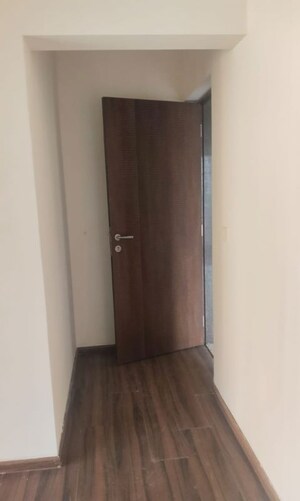 Room in 3.5 BHK Apartment at Acme Ozone, Manpada – for Rent