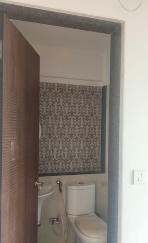 Bathroom in 3.5 BHK Apartment at Acme Ozone, Manpada – for Rent