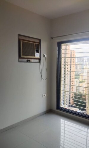 Room in 3.5 BHK Apartment at Acme Ozone, Manpada – for Rent