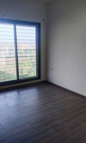 Room in 3.5 BHK Apartment at Acme Ozone, Manpada – for Rent