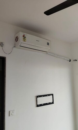 Furnished Amenities in 3.5 BHK Apartment at Acme Ozone, Manpada – for Rent
