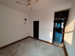 Room in 2 BHK Builder Floor at Sector 47 – for Rent