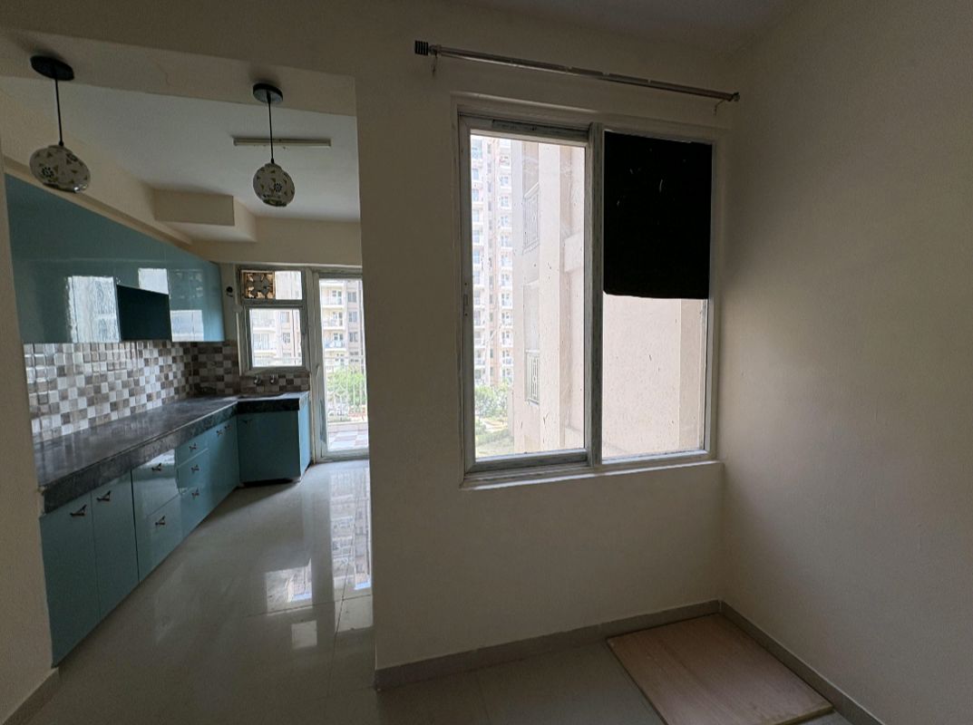 2 BHK + Extra Room 700 Sq.Ft. Apartment in Shree Vardhman Green Court