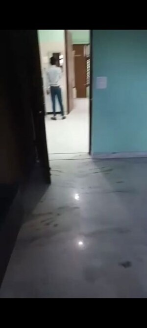 Room in 3 BHK Builder Floor at Sector 47 – for Rent