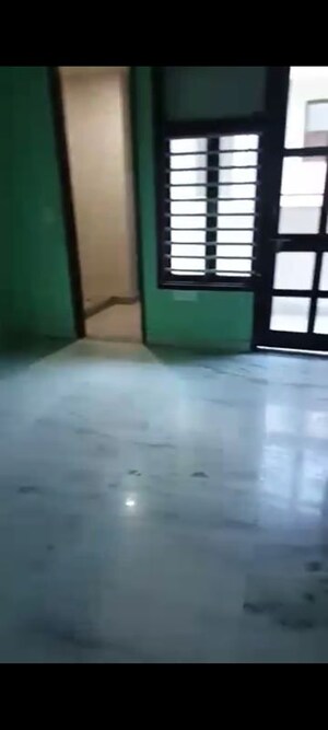 Room in 3 BHK Builder Floor at Sector 47 – for Rent